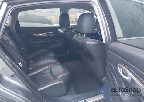 2015 Infiniti Q70L 3.7X z USA, uszkodzony, nr VIN JN1BY1PR0FM830672